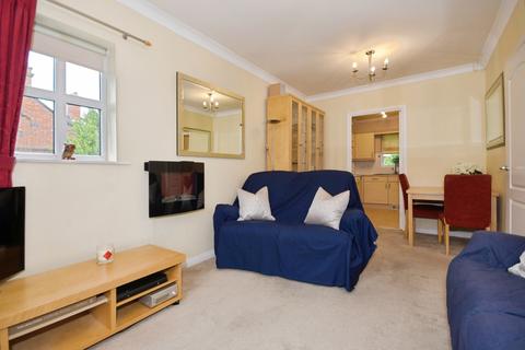 2 bedroom flat for sale, Nightingale Close, Chesterfield, Derbyshire, S41