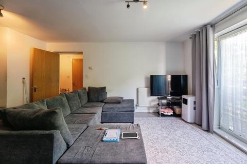 1 bedroom property for sale, Hawker Place, Walthamstow, E17