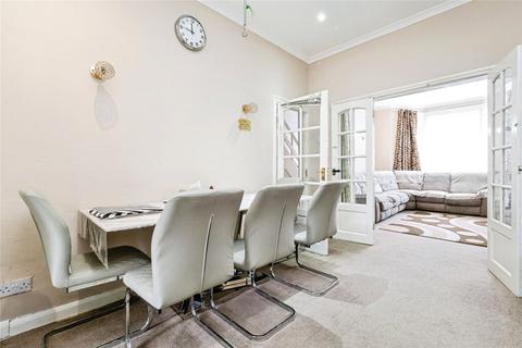 4 bedroom terraced house for sale, Kensington Avenue, Manor Park, London, E12