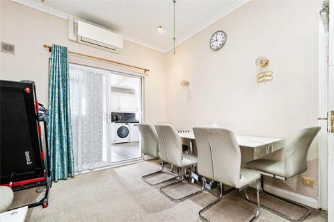 4 bedroom terraced house for sale, Kensington Avenue, Manor Park, London, E12
