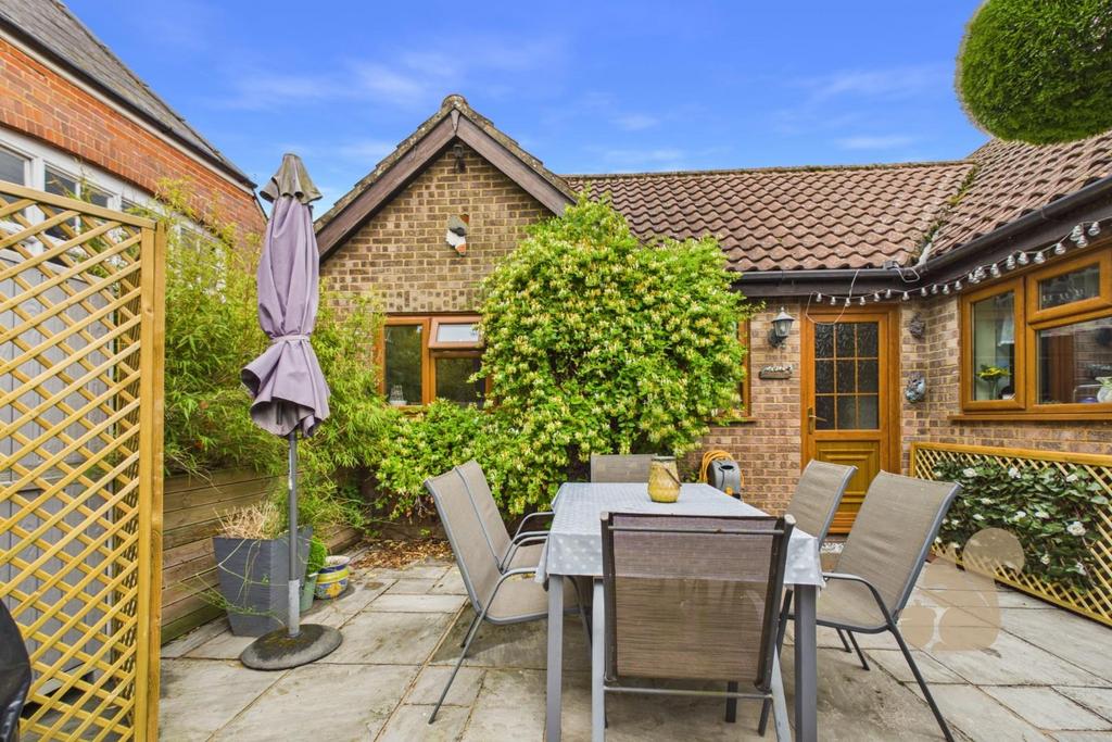 3 bedroom detached bungalow for sale in Thetford on OnTheMarket 3 bedroom detached bungalow for sale in Thetford on OnTheMarket