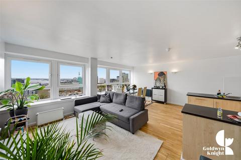 2 bedroom apartment for sale, Calderwood Street, London SE18