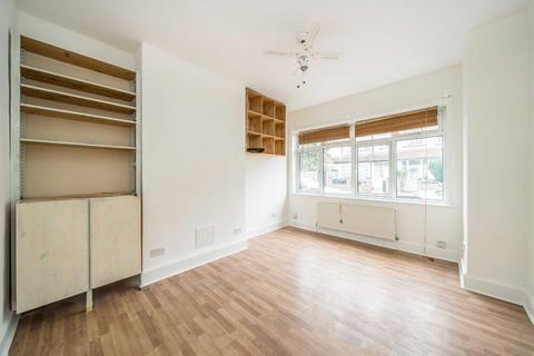 4 bedroom terraced house to rent, Berne Road, Thornton Heath
