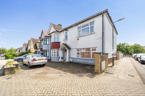 Burleigh Gardens, London, N14
