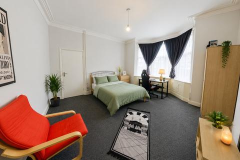 5 bedroom end of terrace house to rent, 104 Beeston Road, Nottingham, Nottinghamshire, NG7
