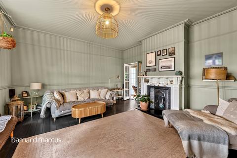 undefined, Sandy Lane South, Wallington