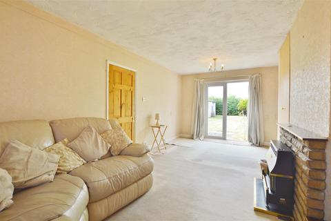 4 bedroom end of terrace house for sale, Waterbeach Road, Slough
