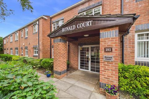 2 bedroom apartment for sale, Ronald Court, Avenue Road, Clarendon Park, Leicester