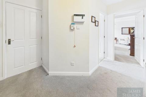 2 bedroom apartment for sale, Ronald Court, Avenue Road, Clarendon Park, Leicester