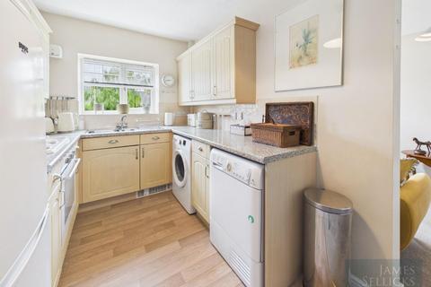 2 bedroom apartment for sale, Ronald Court, Avenue Road, Clarendon Park, Leicester