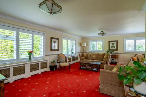 4 bedroom chalet for sale, Pryors Lane, Aldwick, Bognor Regis