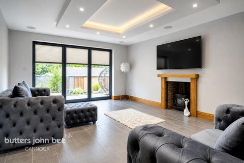 4 bedroom detached house for sale, Sunnyside Road, Ketley Bank, Telford