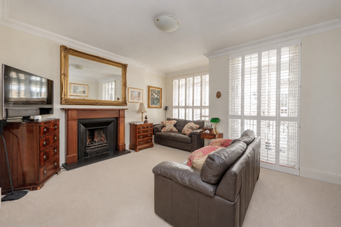 Ives Street, SW3