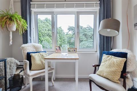 1 bedroom retirement property for sale, Queens Park West Drive, Bournemouth