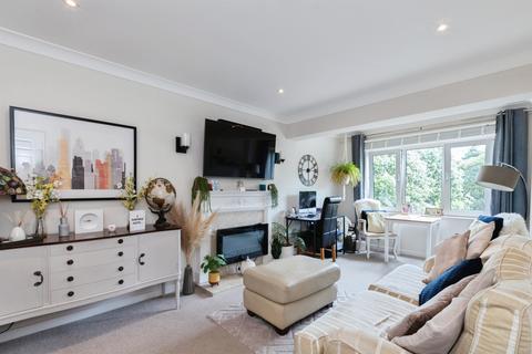 1 bedroom retirement property for sale, Queens Park West Drive, Bournemouth