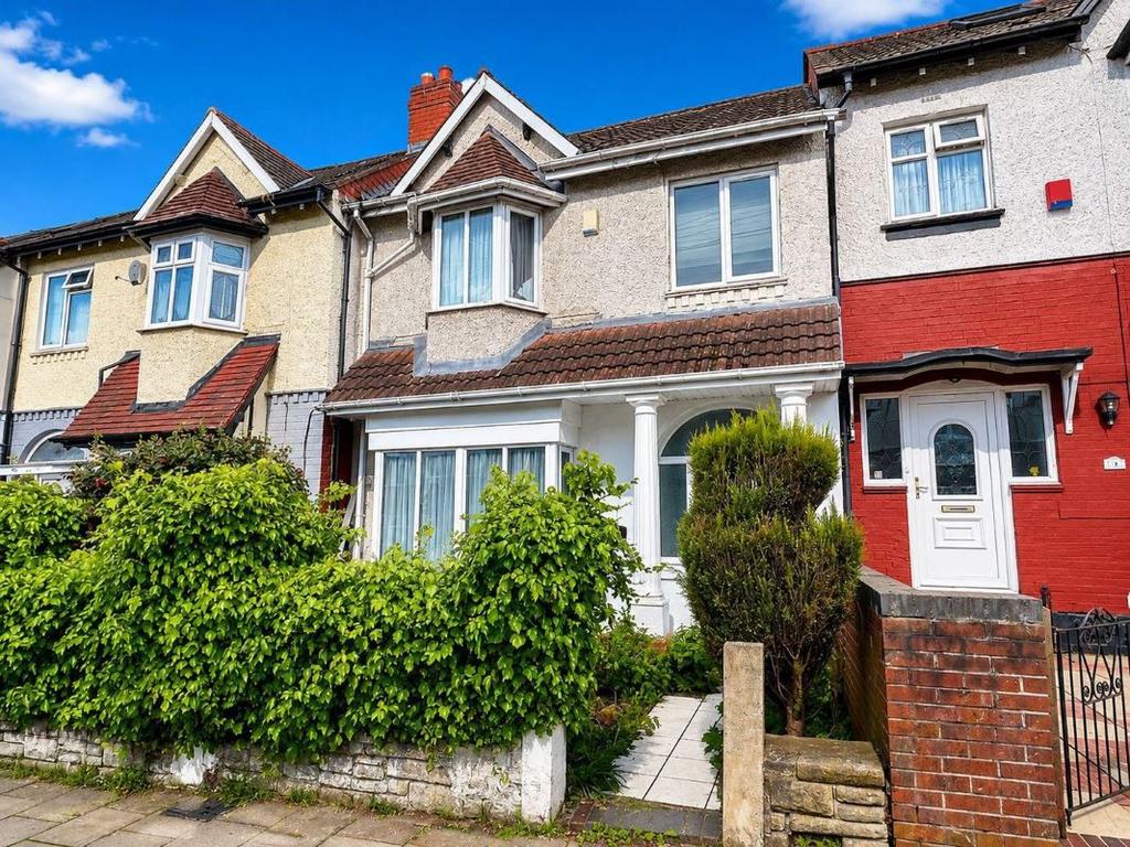 3 bedroom terraced house for sale