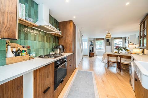 2 bedroom house for sale, Ansdell Road, London SE15