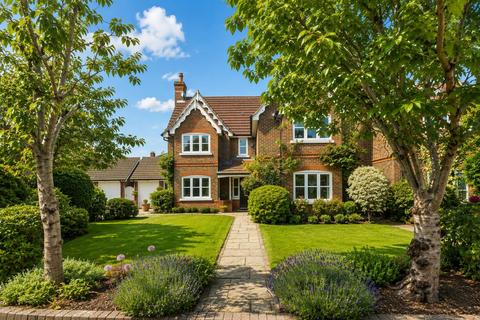 Bainbridge Close, Richmond TW10