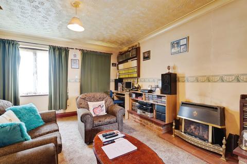 2 bedroom semi-detached house for sale, High View Drive, Attleborough