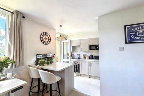 34 Keswick Road, London, SW15