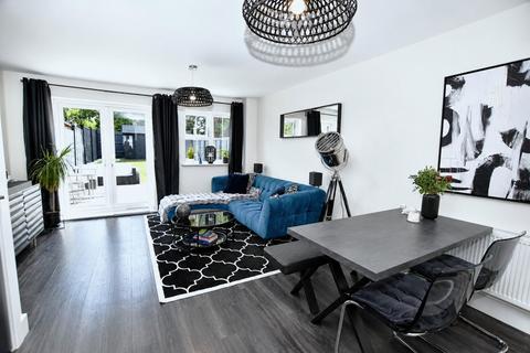3 bedroom terraced house for sale, Reading Road, Hampshire GU14