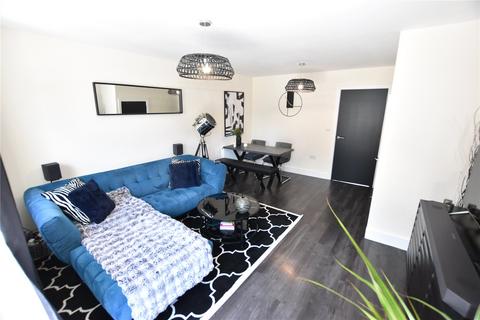 3 bedroom terraced house for sale, Reading Road, Hampshire GU14