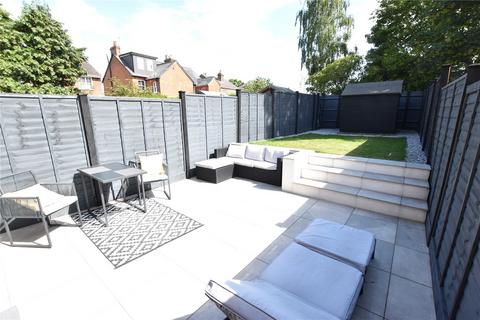 3 bedroom terraced house for sale, Reading Road, Hampshire GU14