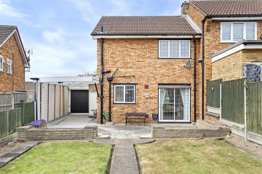 House exterior, garage