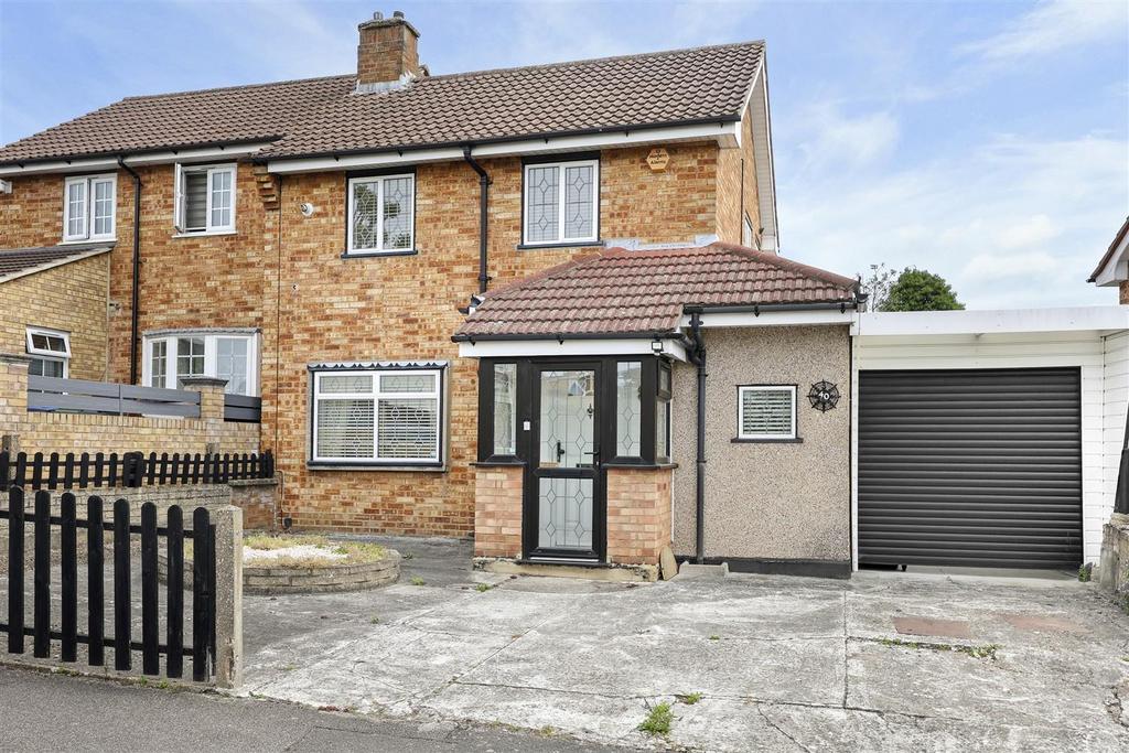 Detached house exterior, driveway, garage