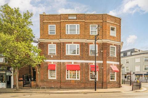 St. James' Road, Surbiton KT6
