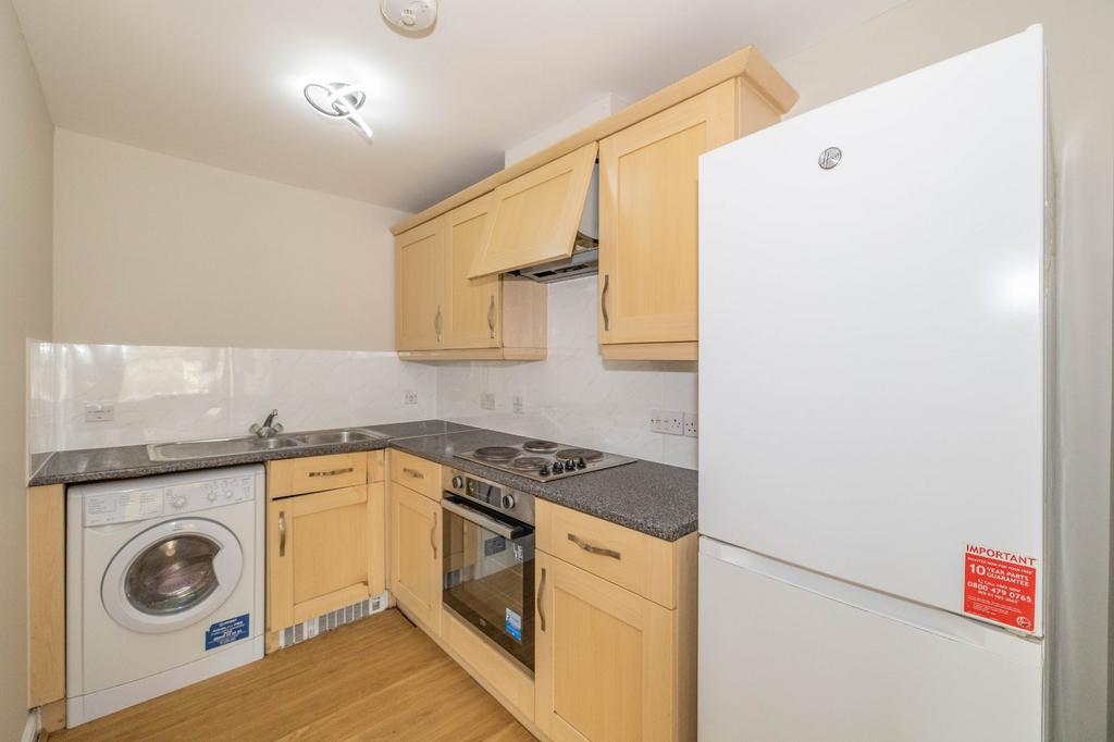 St. Andrews Close, Canterbury, Kent, CT1 - View 4