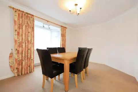 3 bedroom detached bungalow for sale - Widok 4