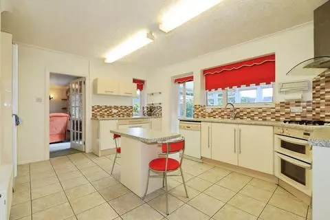 3 bedroom detached bungalow for sale - Widok 5