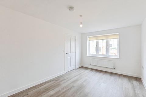 3 bedroom detached house to rent, Sickle Drive, Wellingborough, Northamptonshire, NN8