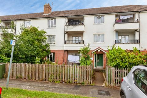 Darrell Close, Slough
