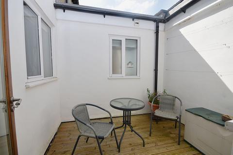 2 bedroom flat for sale, Barracks Square, Macclesfield, SK11