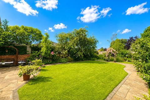 4 bedroom detached house for sale, Stoddens Road, Burnham-on-Sea, Somerset, TA8