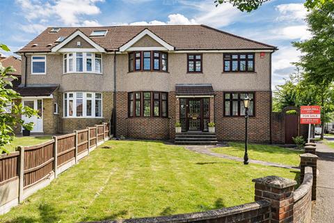 5 bedroom semi-detached house for sale, Dale View Crescent, North Chingford