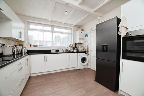 3 bedroom terraced house for sale, Endike Lane, Hull