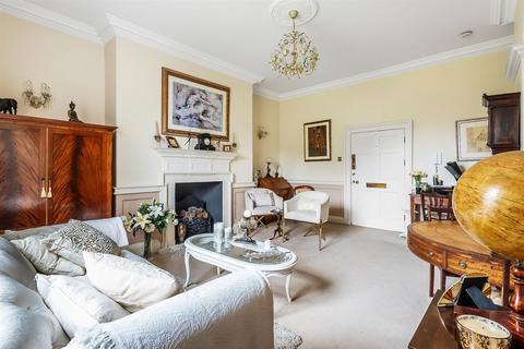 2 bedroom apartment for sale, BOOKHAM GROVE, GREAT BOOKHAM, KT23
