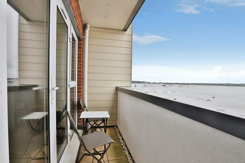 1 bedroom flat for sale, Lifeboat Quay, Poole