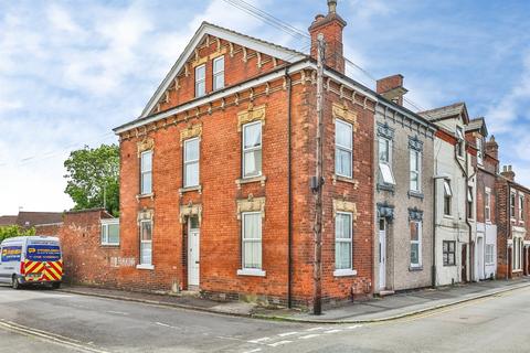 4 bedroom end of terrace house for sale, Market Street, Ilkeston