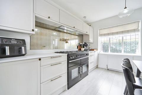 2 bedroom semi-detached house for sale, Harehills Park View, LEEDS