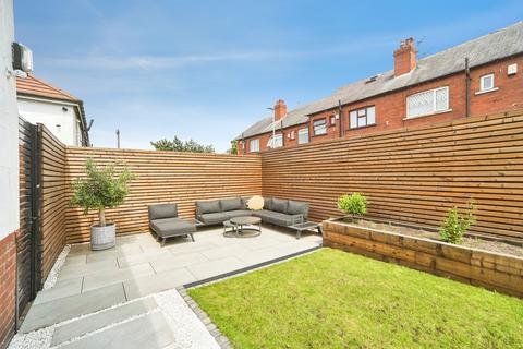 2 bedroom semi-detached house for sale, Harehills Park View, LEEDS