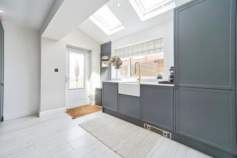 2 bedroom semi-detached house for sale, Harehills Park View, LEEDS