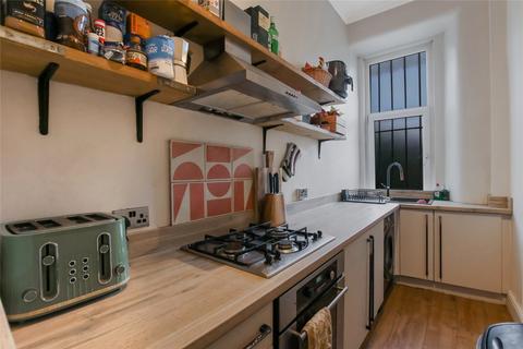 2 bedroom flat for sale, Cathcart Road, GLASGOW, Lanarkshire, G42