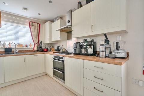 4 bedroom semi-detached house for sale, Drovers Lane, Stotfold, SG5