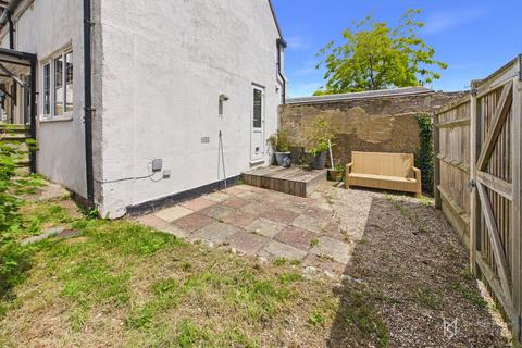 1 bedroom cottage for sale, High Street, Pevensey BN24