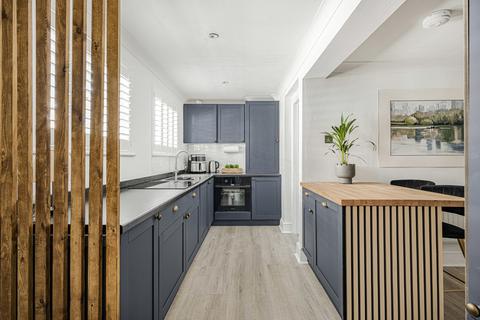 undefined, Long Garden Walk, Farnham, Surrey, GU9