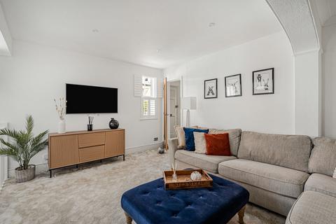 undefined, Long Garden Walk, Farnham, Surrey, GU9